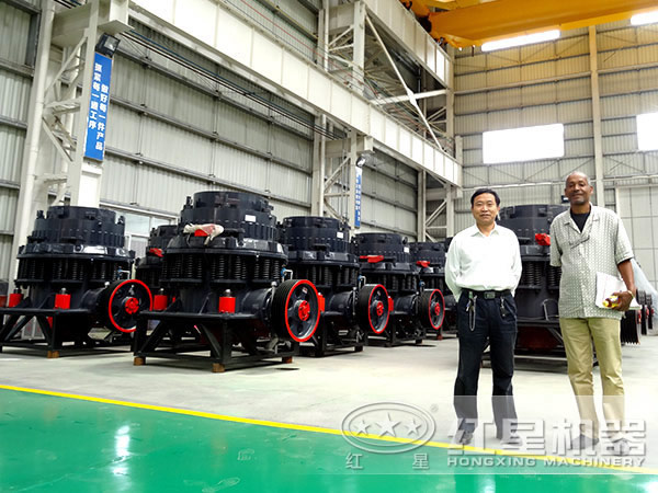 復(fù)合圓錐破碎機(jī)，私人訂制價(jià)格更實(shí)惠