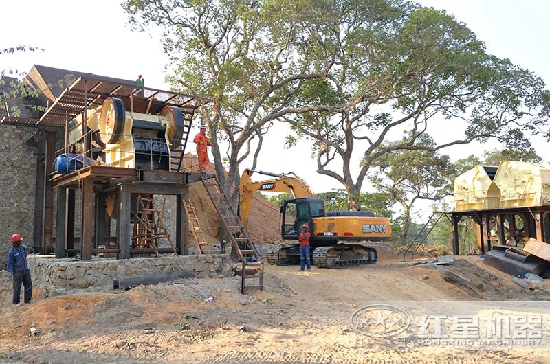 頁巖破碎、制砂海外生產(chǎn)現(xiàn)場搭建中