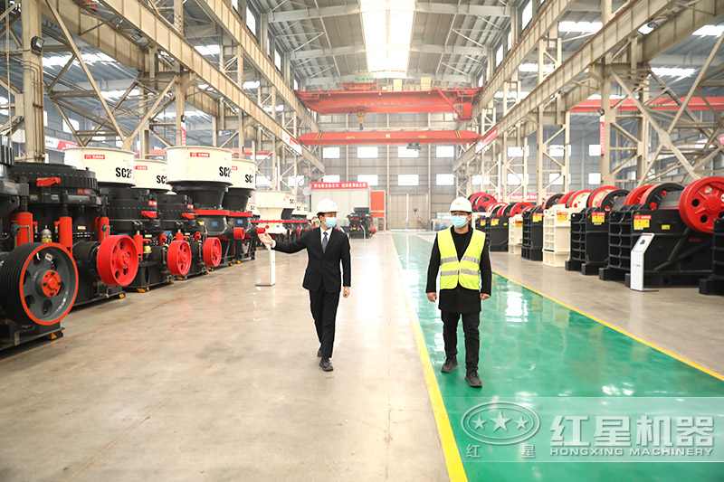 大型廠房，客戶來廠實地考察